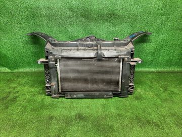 РАМКА РАДИАТОРА НА MAZDA DEMIO DY5W ZY-VE