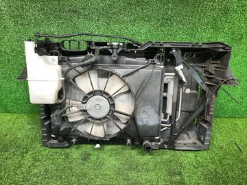 РАМКА РАДИАТОРА НА MAZDA DEMIO DE3FS ZJ-VE