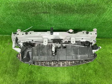 РАМКА РАДИАТОРА НА TOYOTA PROBOX NHP160V 1NZ-FXE