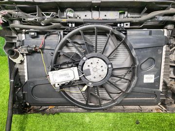 РАМКА РАДИАТОРА НА MAZDA AXELA BK5P ZY-VE