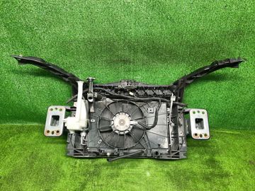РАМКА РАДИАТОРА НА MAZDA DEMIO DY3W ZJ-VE
