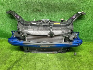 РАМКА РАДИАТОРА НА MAZDA DEMIO DY5W ZY-VE