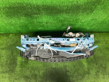 РАМКА РАДИАТОРА НА TOYOTA AQUA NHP10 1NZ-FXE