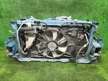РАМКА РАДИАТОРА НА TOYOTA AQUA NHP10 1NZ-FXE