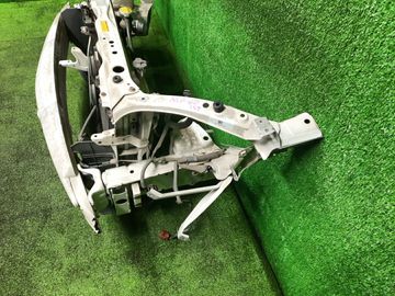 РАМКА РАДИАТОРА НА TOYOTA IST NCP60 2NZ-FE