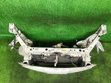 РАМКА РАДИАТОРА НА TOYOTA IST NCP60 2NZ-FE