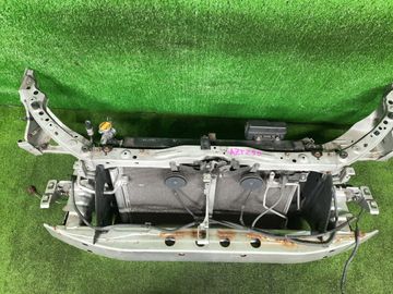 РАМКА РАДИАТОРА НА TOYOTA AVENSIS AZT250 1AZ-FSE