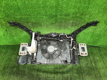 РАМКА РАДИАТОРА НА MAZDA DEMIO DY5W ZY-VE