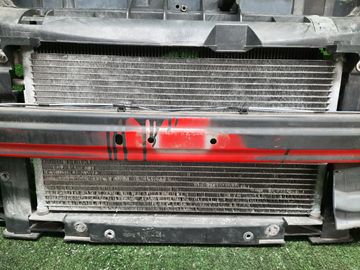 РАМКА РАДИАТОРА НА MAZDA DEMIO DY3W ZJ-VE