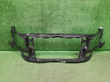 РАМКА РАДИАТОРА НА TOYOTA HILUX KUN26