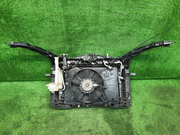 РАМКА РАДИАТОРА НА MAZDA DEMIO DY5W ZY-VE