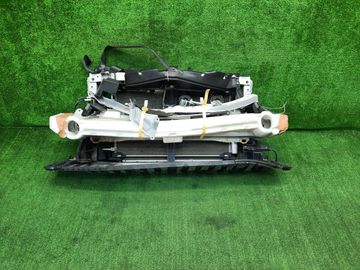 РАМКА РАДИАТОРА НА TOYOTA COROLLA  AXIO NKE165 1NZ-FXE