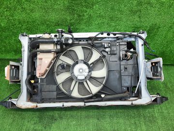 РАМКА РАДИАТОРА НА TOYOTA COROLLA  AXIO NKE165 1NZ-FXE