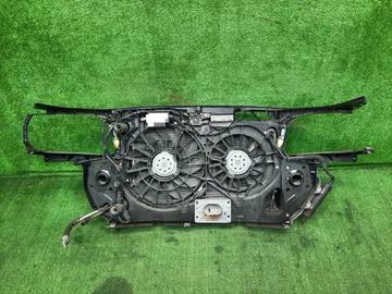 РАМКА РАДИАТОРА НА AUDI A4 8E