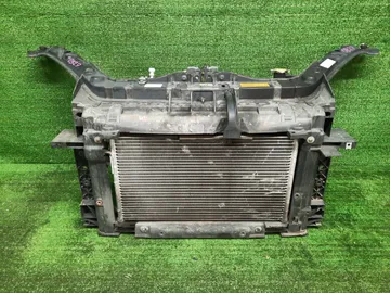 РАМКА РАДИАТОРА НА MAZDA DEMIO DY3W ZJ-VE