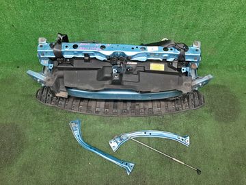 РАМКА РАДИАТОРА НА TOYOTA AQUA NHP10 1NZ-FXE