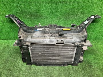 РАМКА РАДИАТОРА НА MAZDA DEMIO DY3W ZJ-VE
