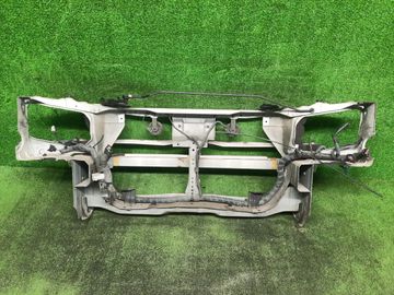 РАМКА РАДИАТОРА НА NISSAN TINO V10 SR20DE