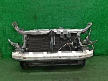 РАМКА РАДИАТОРА НА TOYOTA IPSUM ACM21W