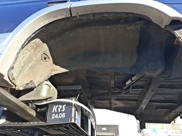 КУЗОВ НА TOYOTA HILUX SURF KZN185G 1KZ-TE