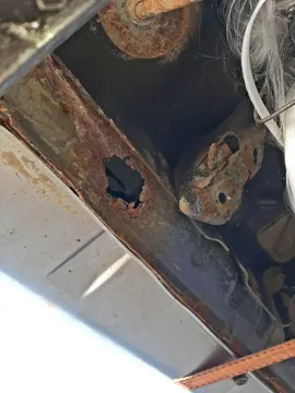 КУЗОВ НА TOYOTA HILUX SURF KZN185G 1KZ-TE