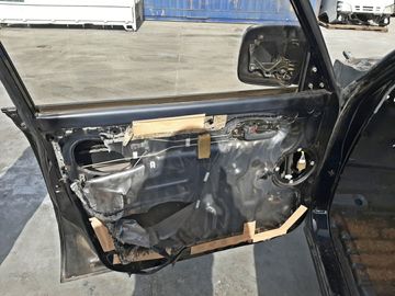 КУЗОВ НА TOYOTA LAND CRUISER FZJ80