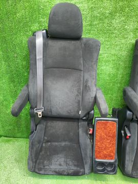 КРЕСЛО НА TOYOTA VELLFIRE GGH25