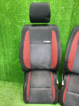 КРЕСЛО НА SUZUKI ESCUDO TD54W