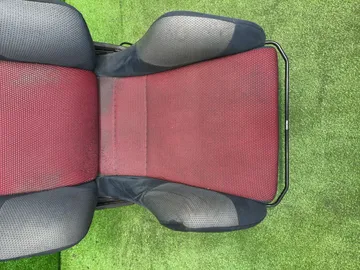 КРЕСЛО НА TOYOTA COROLLA NZE124