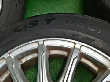 РЕЗИНА ЛЕГКОВАЯ НА CST MR61 MARQUIS