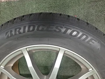 РЕЗИНА ЛЕГКОВАЯ НА BRIDGESTONE VRX2