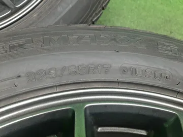 РЕЗИНА ЛЕГКОВАЯ НА DUNLOP SJ-8