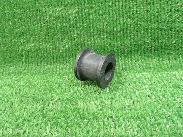 ВТУЛКА СТАБИЛИЗАТОРА НА SUZUKI HUSTLER MR31S R06A