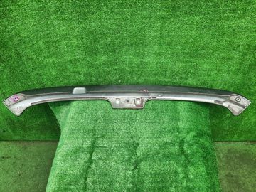 СПОЙЛЕР НА NISSAN ELGRAND E50