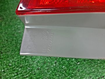 СТОП СИГНАЛ НА TOYOTA COROLLA FIELDER NZE121G
