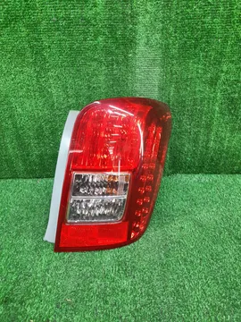 СТОП СИГНАЛ НА TOYOTA COROLLA FIELDER NZE141G