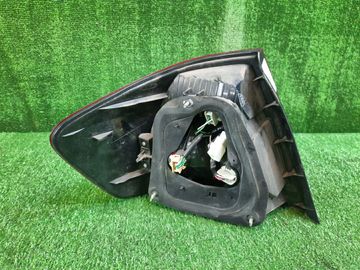 СТОП СИГНАЛ НА TOYOTA PREMIO NZT240