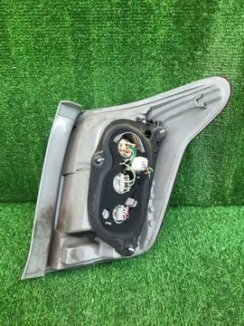 СТОП СИГНАЛ НА TOYOTA COROLLA FIELDER NZE141G