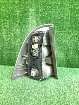 СТОП СИГНАЛ НА TOYOTA COROLLA FIELDER NZE121G