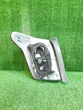 СТОП СИГНАЛ НА TOYOTA COROLLA FIELDER NZE141G