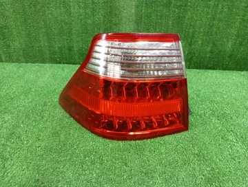 СТОП СИГНАЛ НА TOYOTA CROWN GRS180