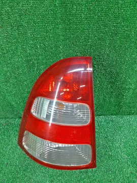 СТОП СИГНАЛ НА TOYOTA COROLLA FIELDER NZE121G