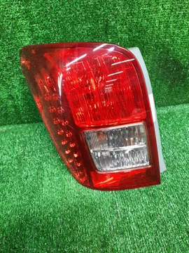 СТОП СИГНАЛ НА TOYOTA COROLLA FIELDER NZE141G