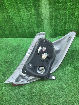 СТОП СИГНАЛ НА TOYOTA VITZ KSP130