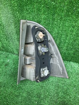 СТОП СИГНАЛ НА TOYOTA COROLLA FIELDER NZE121G
