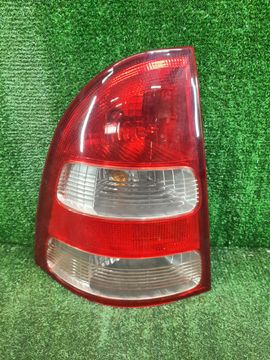 СТОП СИГНАЛ НА TOYOTA COROLLA FIELDER NZE121G