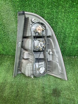 СТОП СИГНАЛ НА TOYOTA COROLLA FIELDER NZE121G