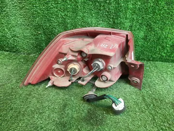 СТОП СИГНАЛ НА MITSUBISHI GALANT FORTIS CY4A