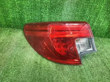 СТОП СИГНАЛ НА TOYOTA MARK X GRX130