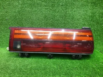 СТОП СИГНАЛ НА TOYOTA CROWN GS131